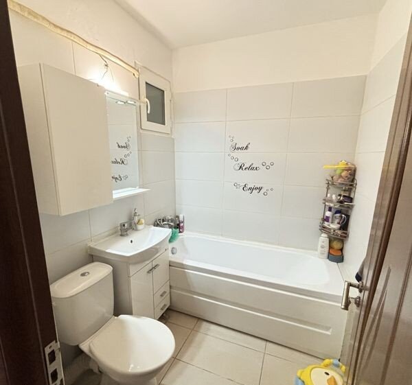 Sector 4, Apartament 2 camere 10-15 minute de Metrou M2 Eroii Revolutiei